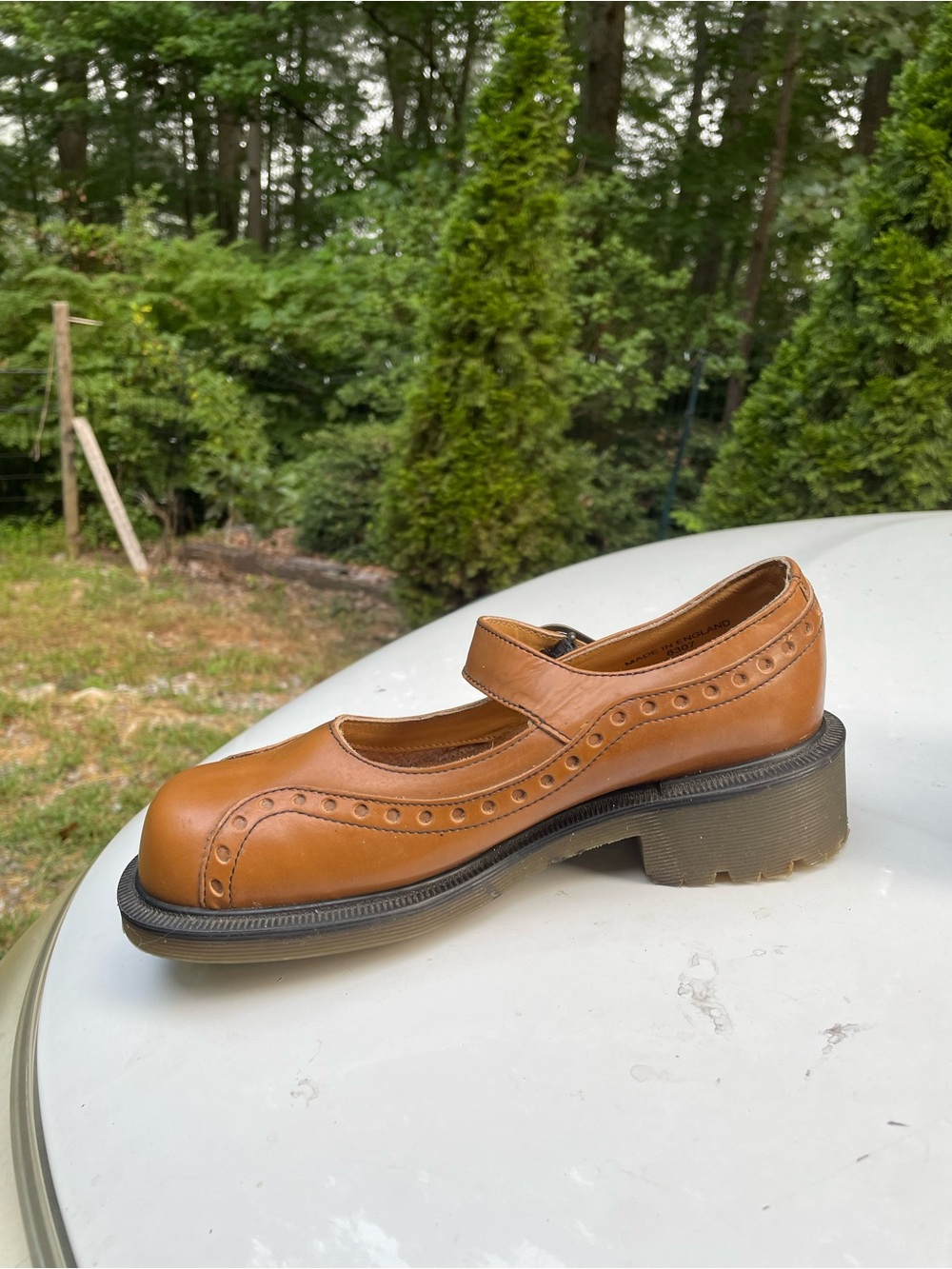 Dr Marten England Vintage Brogue Leather Mary Jane Clog Shoes Size 8 Woman’s (6) - Picture 2 of 14